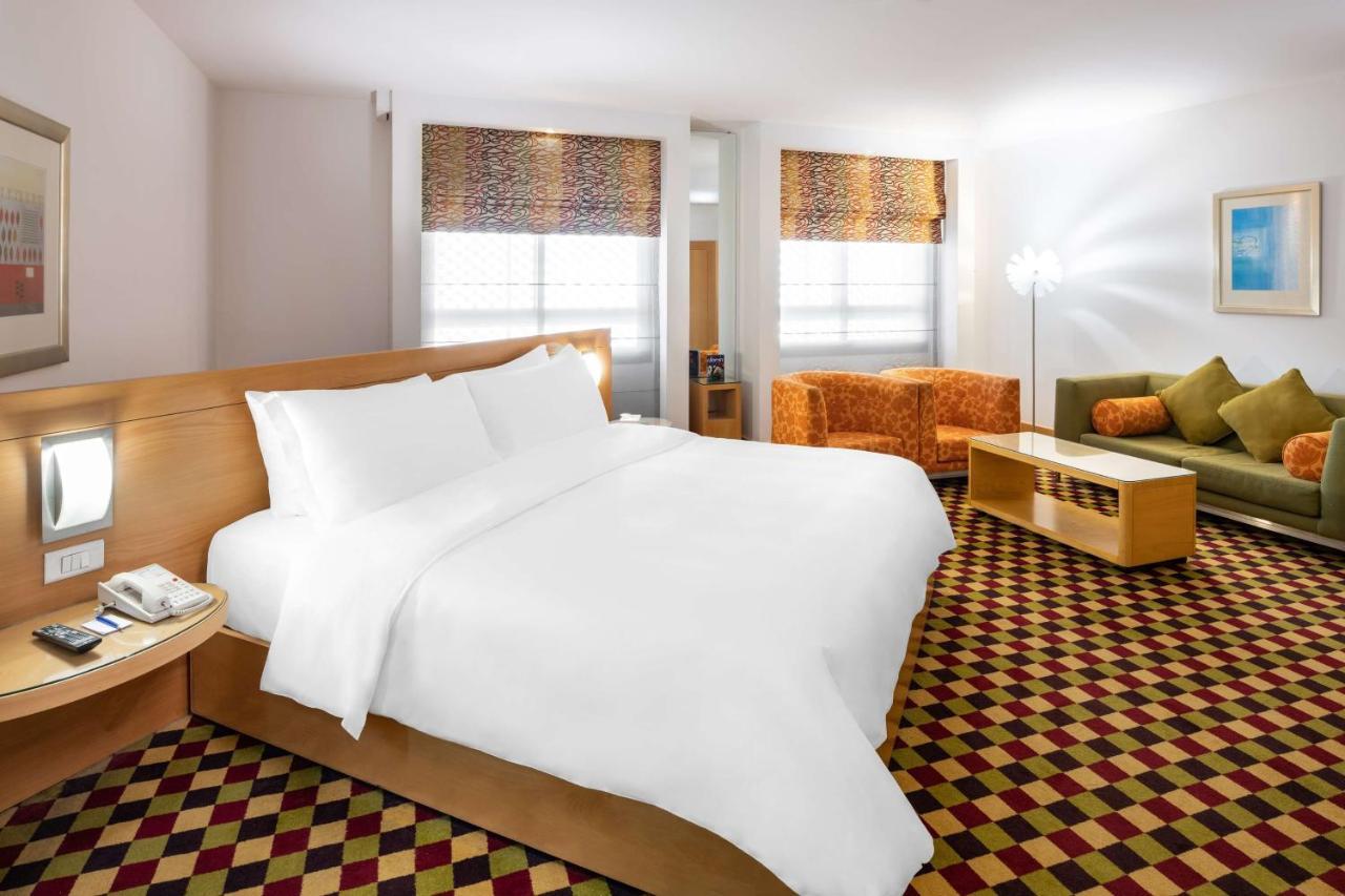 Radisson Blu Hotel, Riyad Extérieur photo