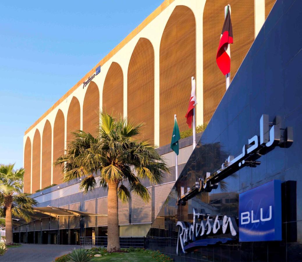 Radisson Blu Hotel, Riyad Extérieur photo The Radisson Blu Hotel, Dubai